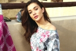 Amy Jackson, Rajinikanth, amy jackson relieved from 2 0, Amy jackson latest