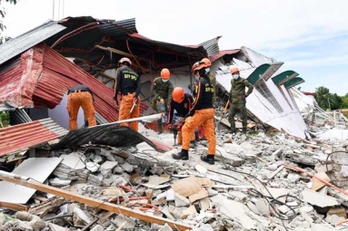 Massive Earthquake kills 60 in Philippines