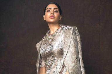 Samantha Signs An Item Number? Samantha Signs An Item Number?