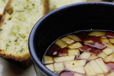 Healthy Apple, Tomato and truffle soup! Healthy Apple, Tomato and truffle soup!