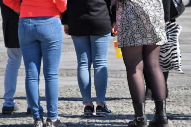 Here&rsquo;s What Happens to Your Health When You Wear Unwashed Jeans