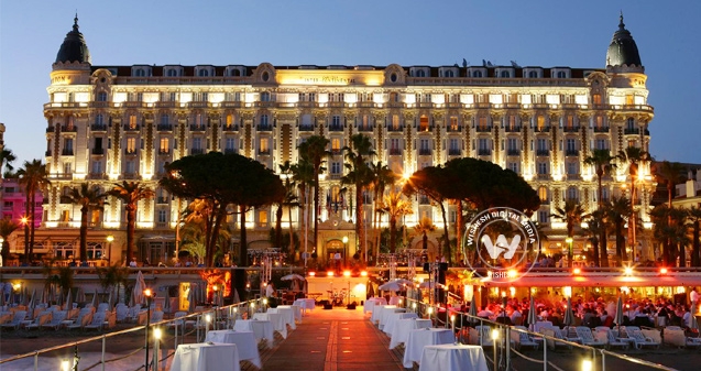 World&#039;s biggest hotel burglary in Cannes},{World&#039;s biggest hotel burglary in Cannes