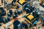 transistor, India, indian origin scientist unveils device to send electrons via vacuum, Electrons