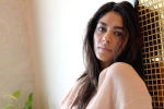 Mrunal Thakur hot pictures, Mrunal Thakur updates, mrunal thakur flaunts her curves, Photoshoot